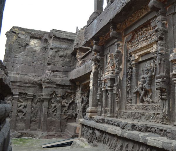 ellora caves arunace