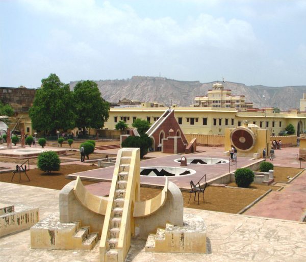 jantar mantar jaipur arunace